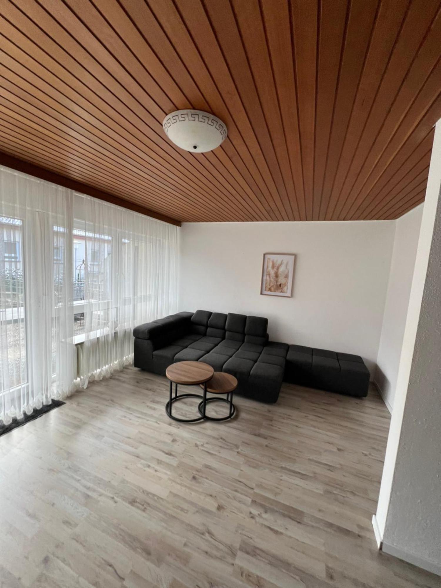 Reiheneckhaus Mit Garten Und Terasse Тетнанг Экстерьер фото